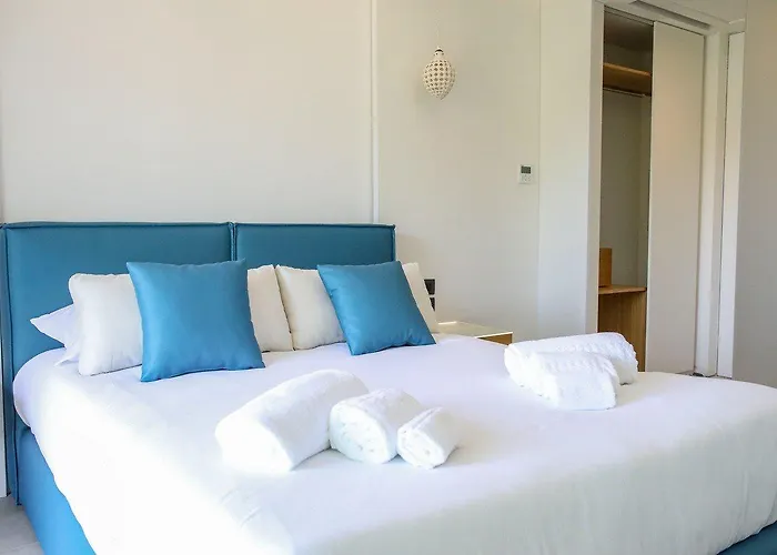 מלון Sunset צ'פאלו